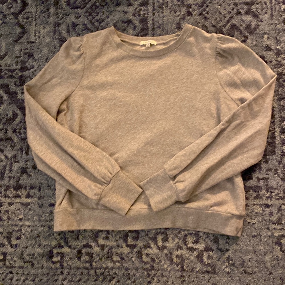 Grey puff sleeve Z Supply sweatshirt